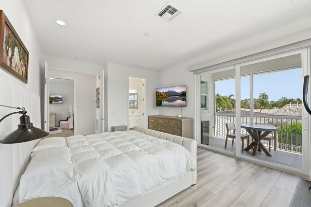 120 SE 12th Court, Pompano Beach, FL 33060