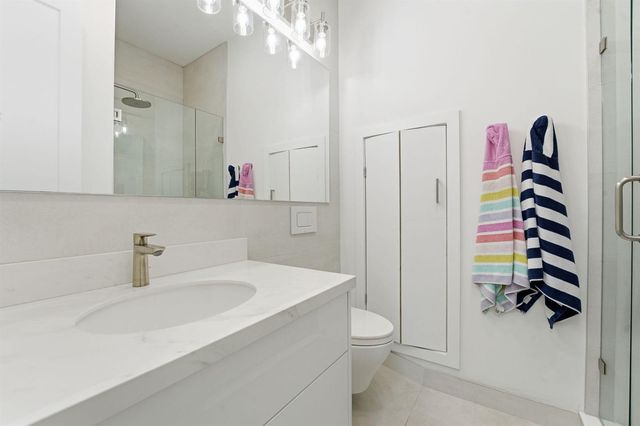 120 SE 12th Court, Pompano Beach, FL 33060