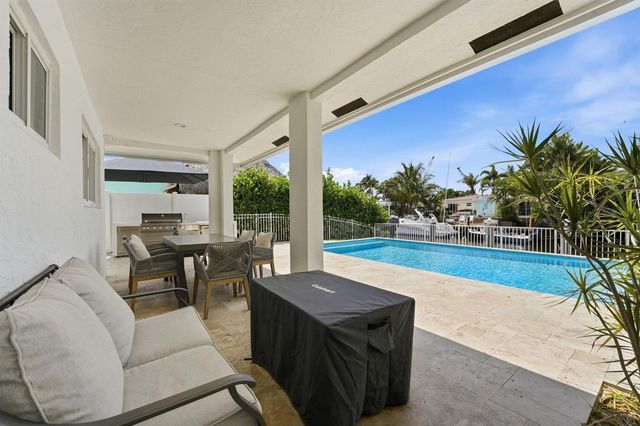 120 SE 12th Court, Pompano Beach, FL 33060