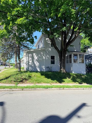 1 Chestnut Street, Middletown, NY 10940