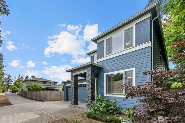 35703 20th Avenue SW, Federal Way, WA 98023