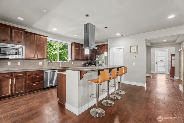 35703 20th Avenue SW, Federal Way, WA 98023