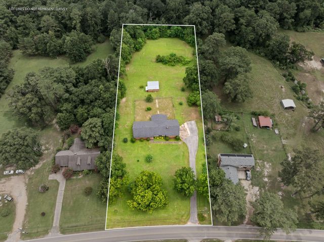 73 River Rd., Hattiesburg, MS 39401