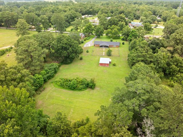 73 River Rd., Hattiesburg, MS 39401