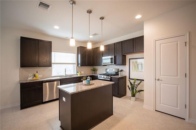 9109 Looksee LN, Austin, TX 78744