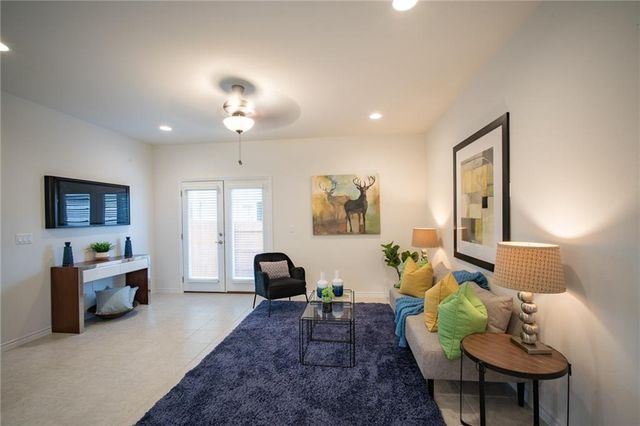 9109 Looksee LN, Austin, TX 78744