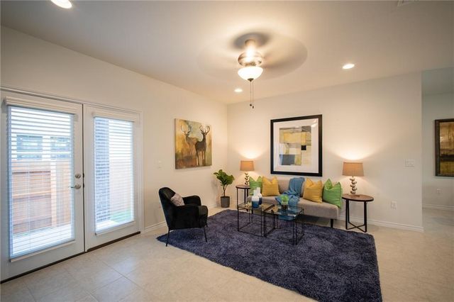 9109 Looksee LN, Austin, TX 78744