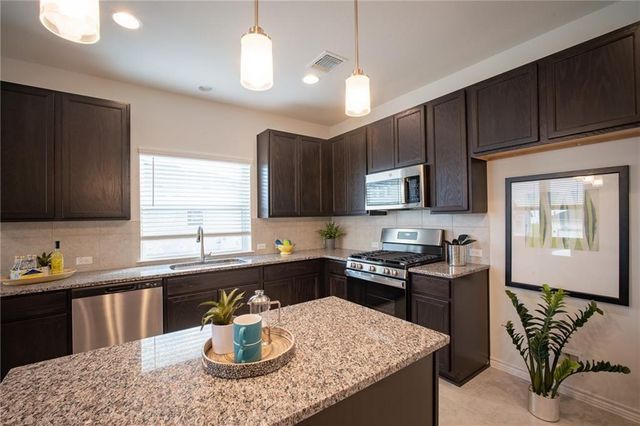 9109 Looksee LN, Austin, TX 78744