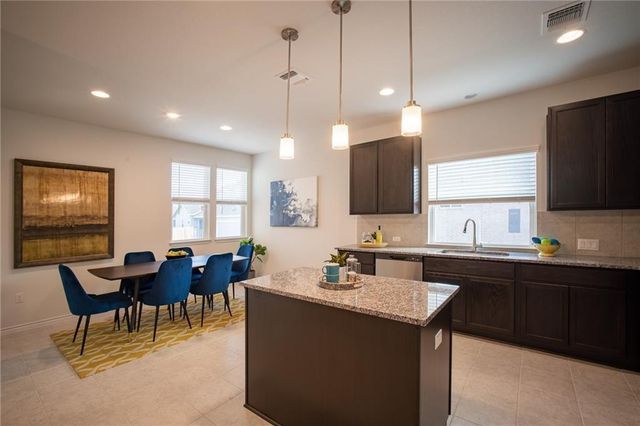 9109 Looksee LN, Austin, TX 78744