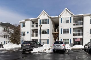 734 Waterford Drive, Edison, NJ 08817