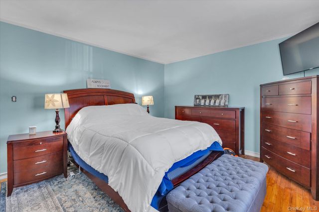 351 Venetian Boulevard, Lindenhurst, NY 11757