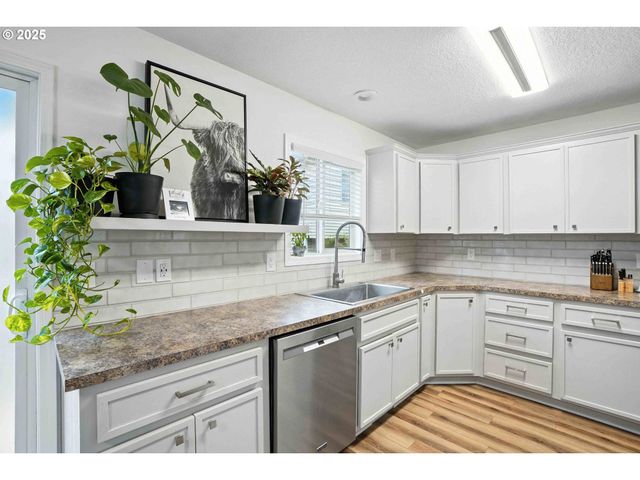 1103 W 34TH Way, Vancouver, WA 98660