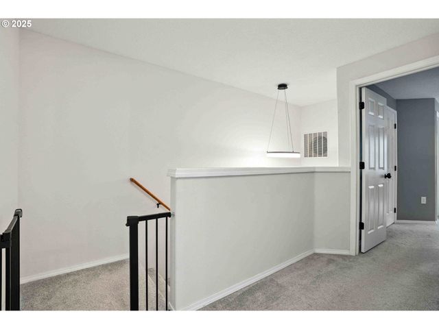 1103 W 34TH Way, Vancouver, WA 98660