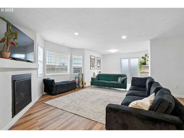 1103 W 34TH Way, Vancouver, WA 98660