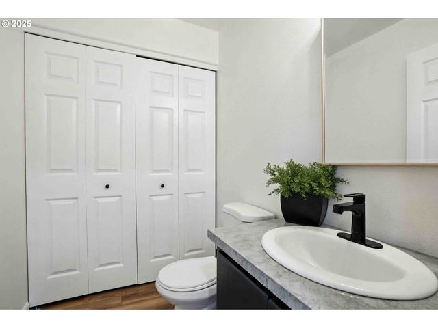 1103 W 34TH Way, Vancouver, WA 98660