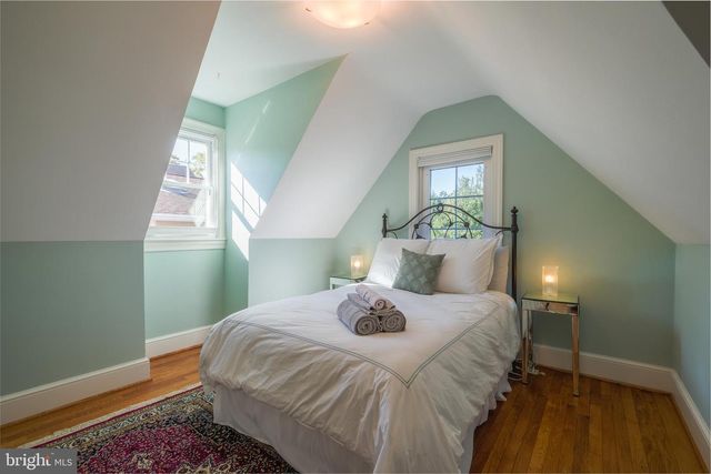 236 N CLEVELAND ST, Arlington, VA 22201