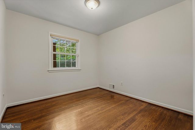 511 WALKER ST SW, Vienna, VA 22180