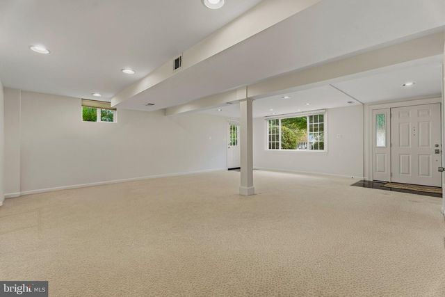 511 WALKER ST SW, Vienna, VA 22180