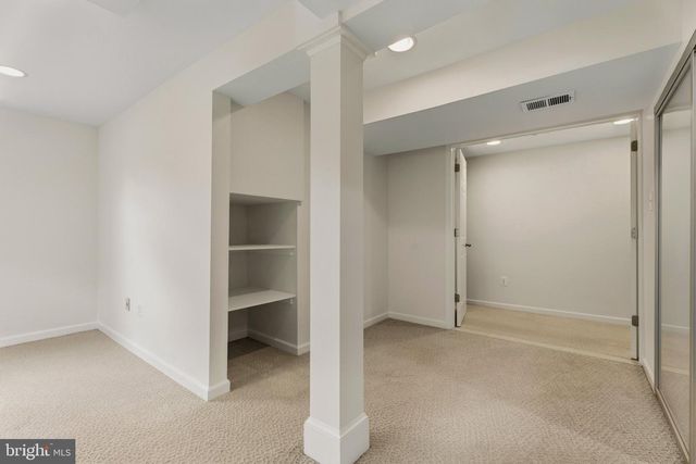 511 WALKER ST SW, Vienna, VA 22180