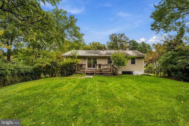511 WALKER ST SW, Vienna, VA 22180