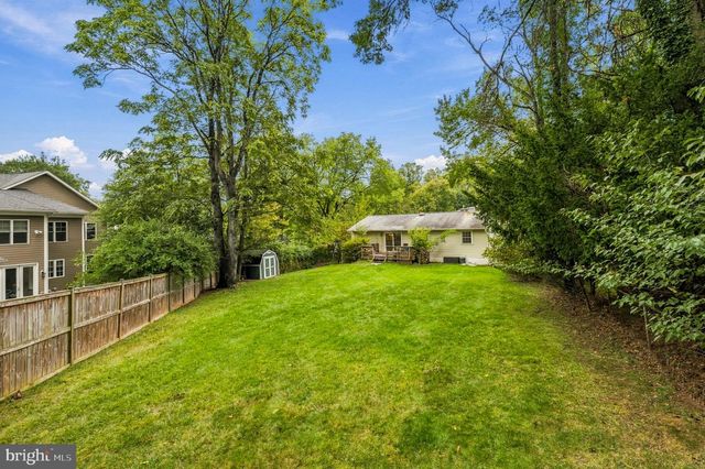 511 WALKER ST SW, Vienna, VA 22180