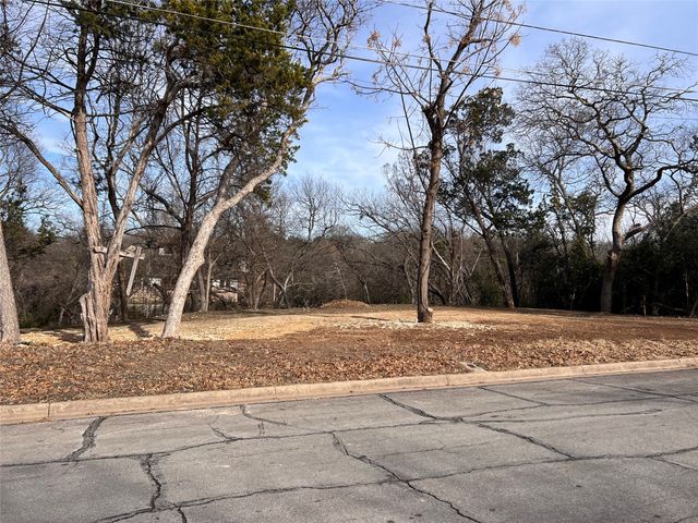 2912 Maple Hill Circle, Waco, TX 76708