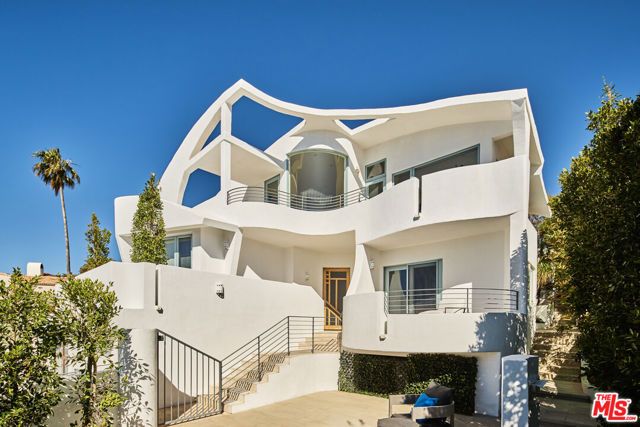 3885 Rambla Orienta, Malibu, CA 90265