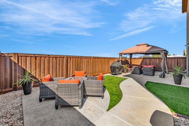 9633 Respect Dr, Sacramento, CA 95829