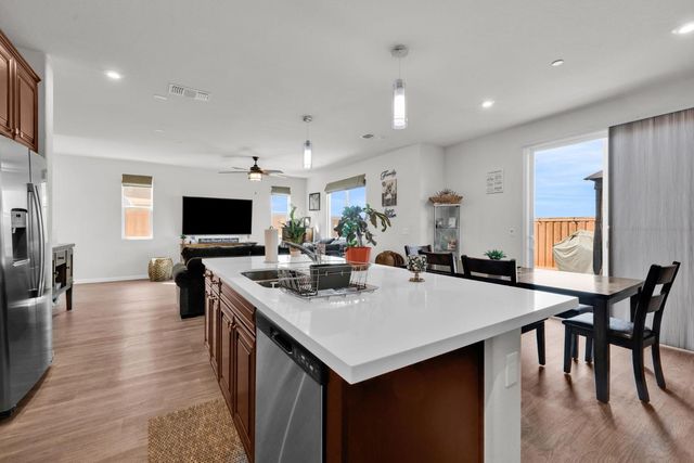 9633 Respect Dr, Sacramento, CA 95829