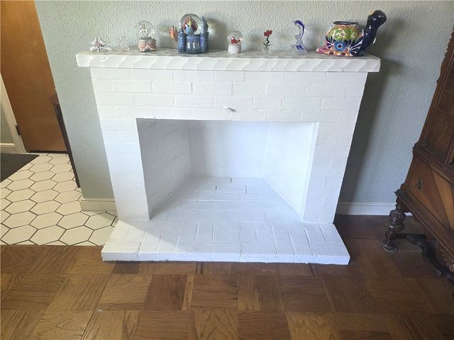 27 Torrington Drive, Warwick, RI 02889