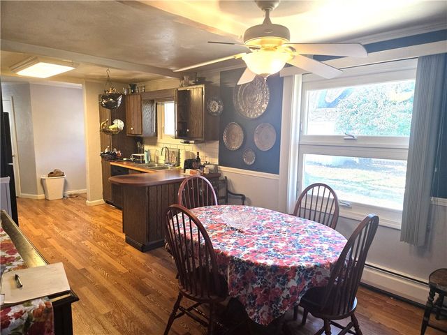 27 Torrington Drive, Warwick, RI 02889