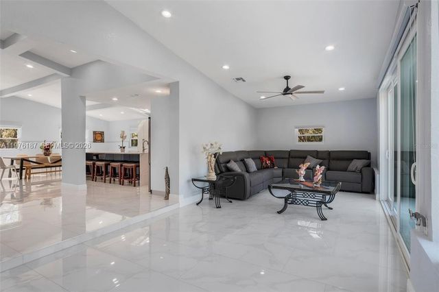 40140 SWIFT RD, Other City - In The State Of Florida, FL 32736