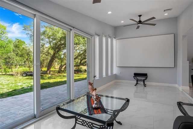 40140 SWIFT RD, Other City - In The State Of Florida, FL 32736