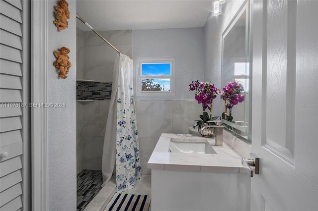 40140 SWIFT RD, Other City - In The State Of Florida, FL 32736