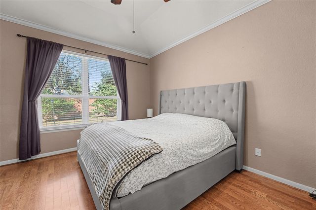 2710 Golden Creek Lane, Pearland, TX 77584