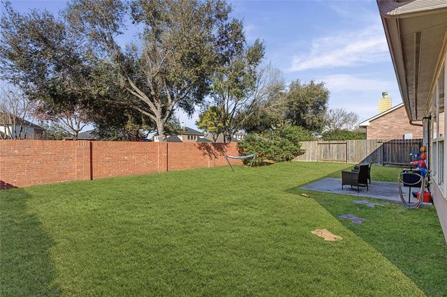 2710 Golden Creek Lane, Pearland, TX 77584