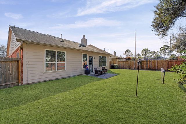 2710 Golden Creek Lane, Pearland, TX 77584