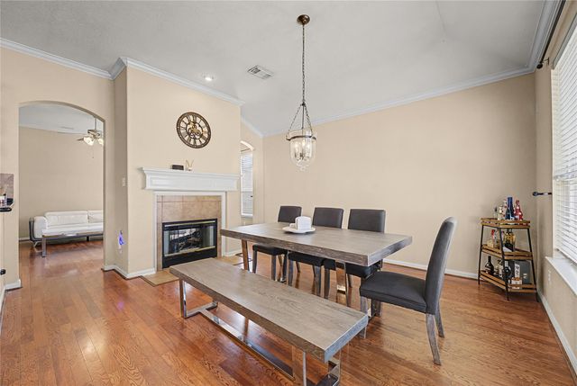 2710 Golden Creek Lane, Pearland, TX 77584