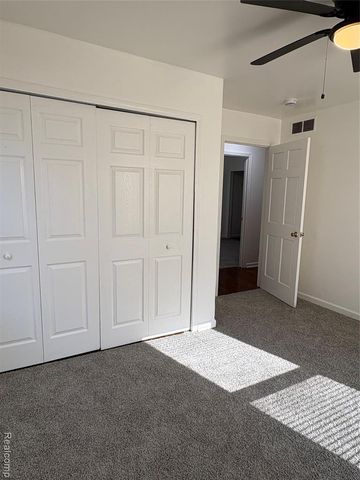 433 Navahoe Street, Detroit, MI 48215