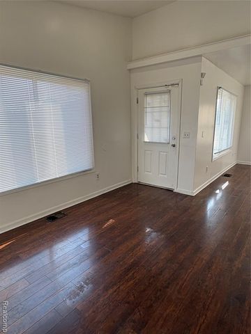 433 Navahoe Street, Detroit, MI 48215