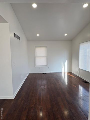 433 Navahoe Street, Detroit, MI 48215