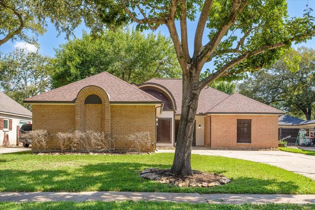2126 Windmill Drive, Richmond, TX 77406