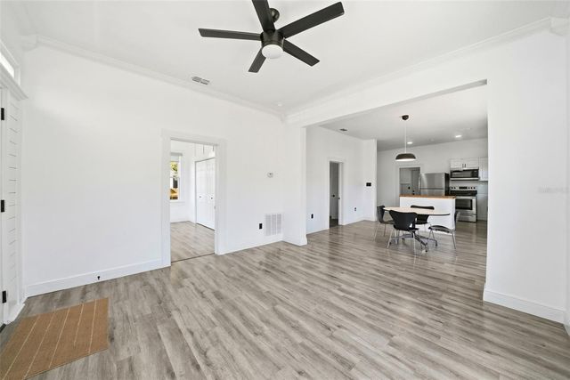 1024 E 19TH AVENUE, Tampa, FL 33605