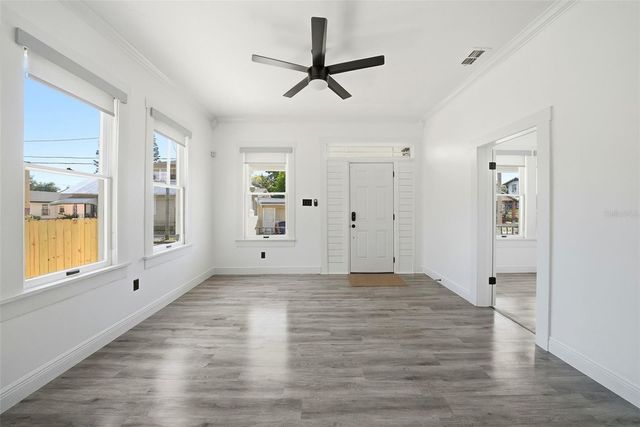 1024 E 19TH AVENUE, Tampa, FL 33605