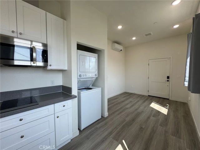 209 N Serrano Avenue, Los Angeles, CA 90004