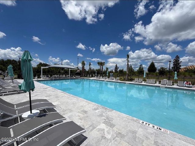 8421 HORSEBIT Circle 282, Jacksonville, FL 32219