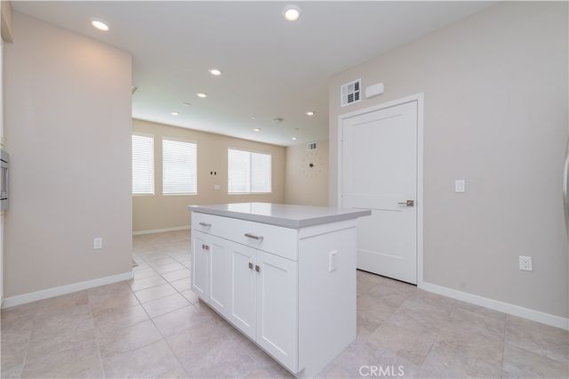 117 Bowery, Irvine, CA 92612