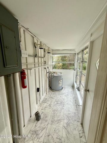 25960 Us 264 Highway E, Pantego, NC 27860