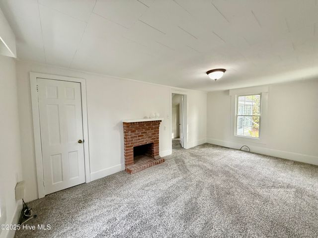 25960 Us 264 Highway E, Pantego, NC 27860