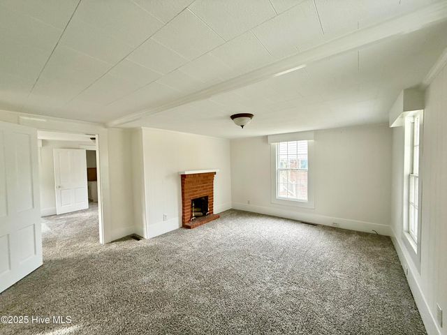 25960 Us 264 Highway E, Pantego, NC 27860